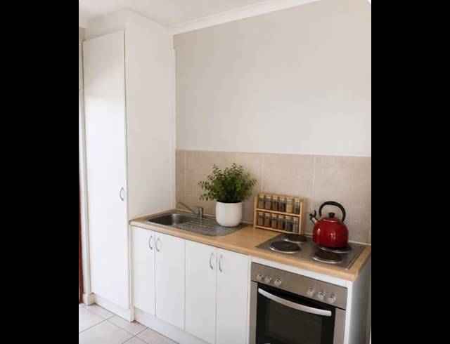 2 BEDROOM TOWNHOUSE FOR SALE IN STELLENDALE